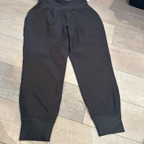 Old Navy Womens Powersoft High-Rise Jogger Go-Dry Pants L Petite dark olive NEW - Picture 1 of 9